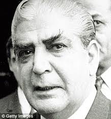 (Polska Times) ‘xếp hạng’